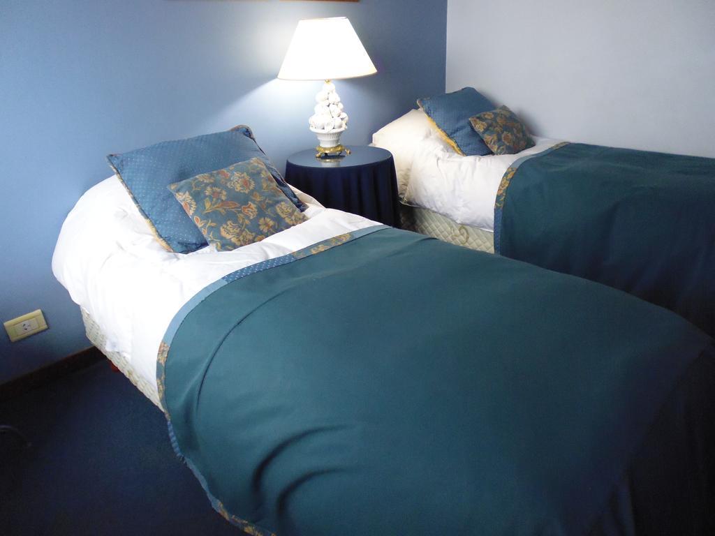 Hosteria Residencia Linares Ushuaia Habitación foto