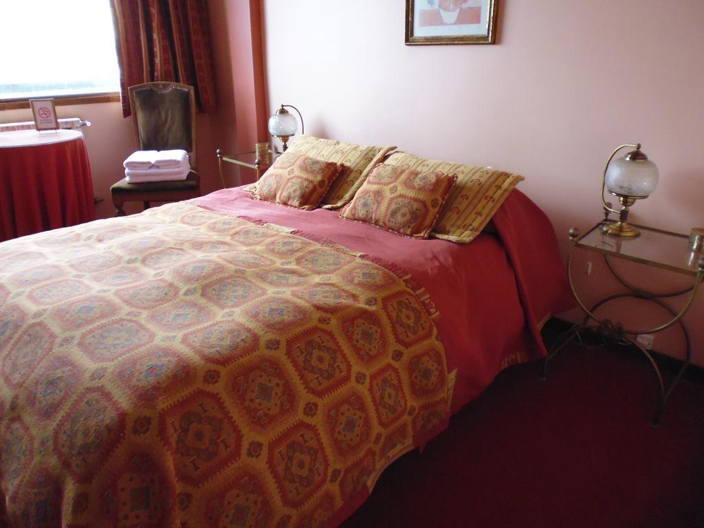 Hosteria Residencia Linares Ushuaia Habitación foto