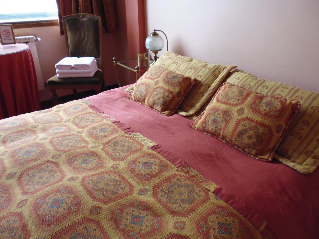 Hosteria Residencia Linares Ushuaia Habitación foto